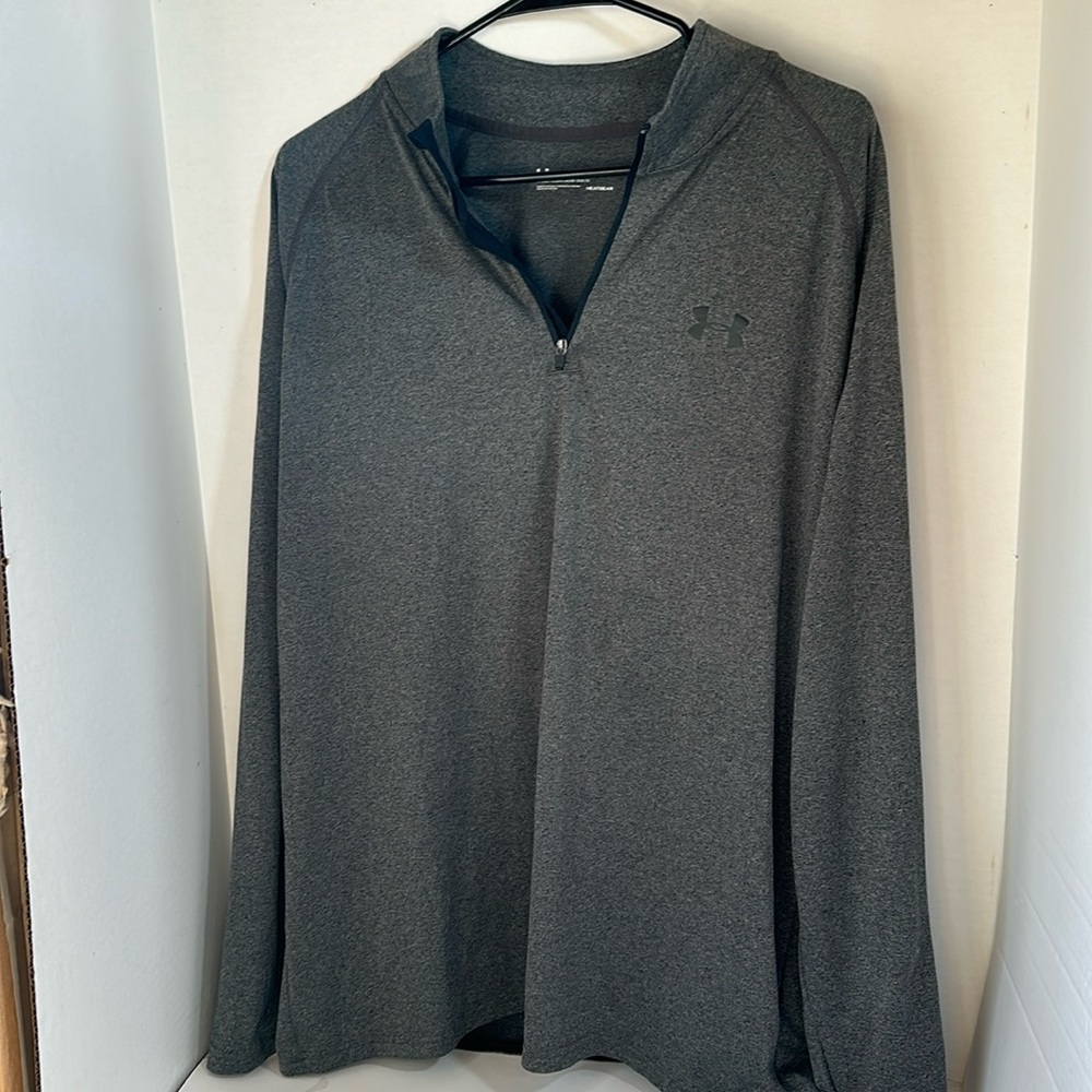 Under armour heather gray quarter zip loose fit size extra large